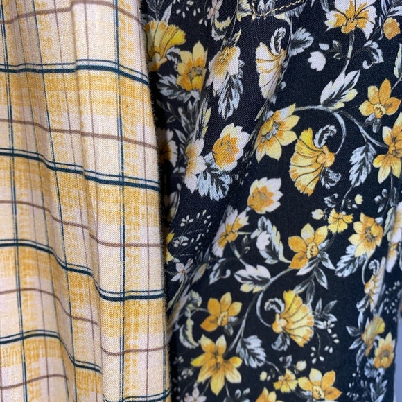 Zara Yellow Black Floral Plaid Cropped Long Sleeve Button Up Shirt Sz XS Women’s - Picture 7 of 9